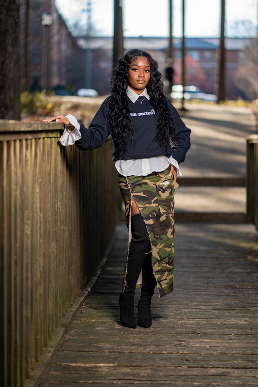 "im-perfect" Logo Crewneck – Black & White Colorway